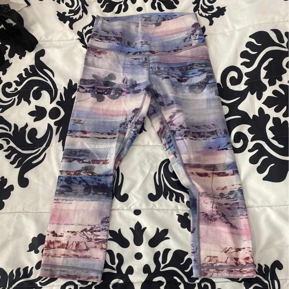 Lavender palm/botanical Wunder Under lululemon leggings 6